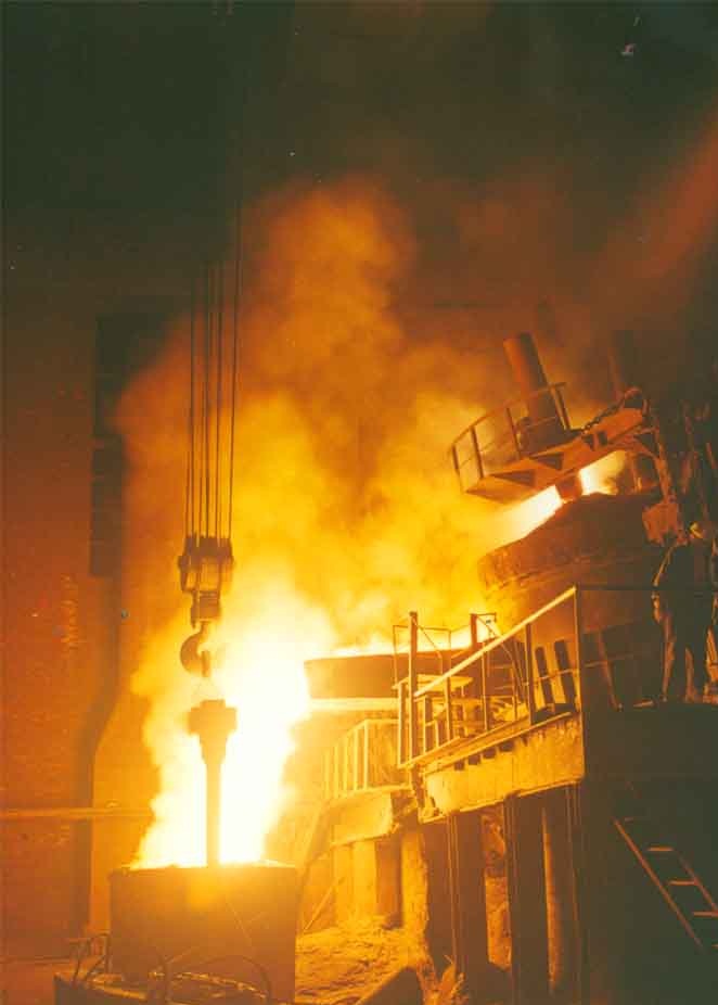 电炉冶炼(electric furnace melting)